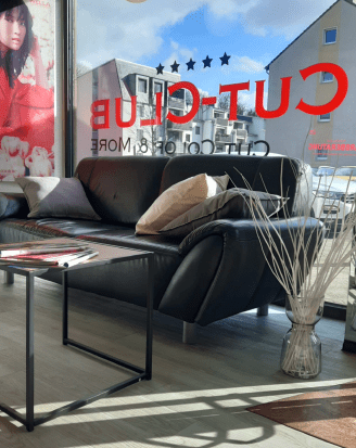 Friseursalon vechelde friseurstuhl sofa