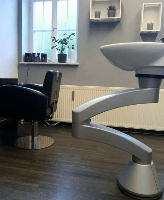 Friseursalon Wolfsburg friseur friseurstuhl